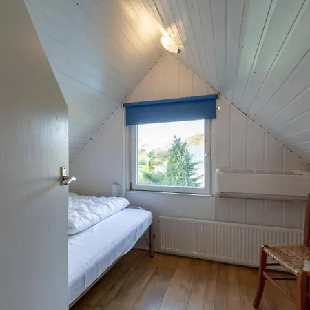 With Outdoor Lounging Vakantiehuis