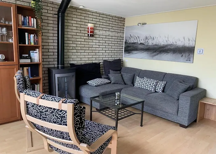 Feriehus With Outdoor Lounging Sint Maartensvlotbrug