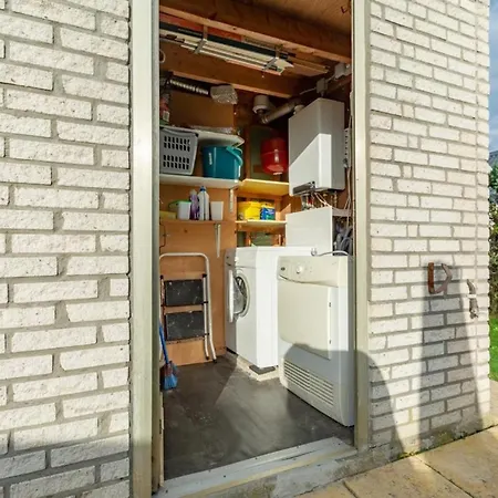 With Outdoor Lounging Semesterbostad *